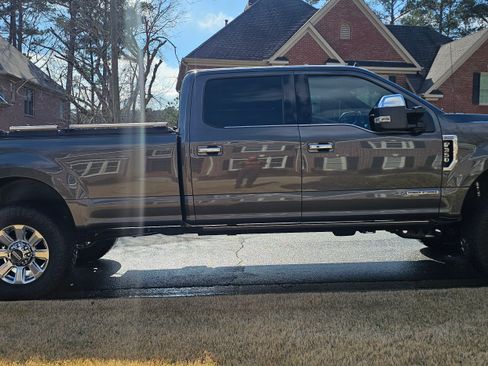 Used 2019 Ford F350 Platinum w/ Platinum Ultimate Package image 5