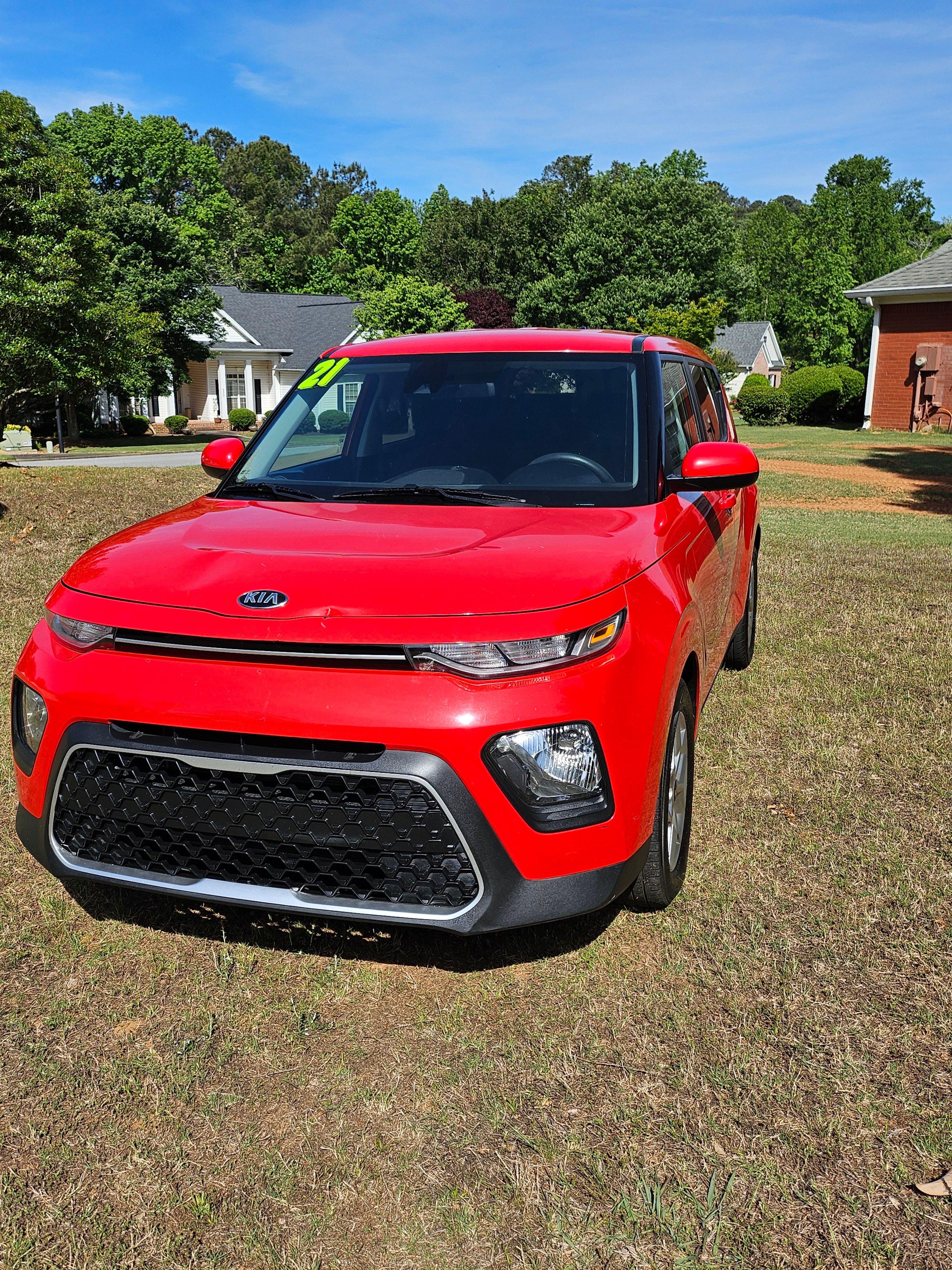 Used 2021 Kia Soul S FWD image 2
