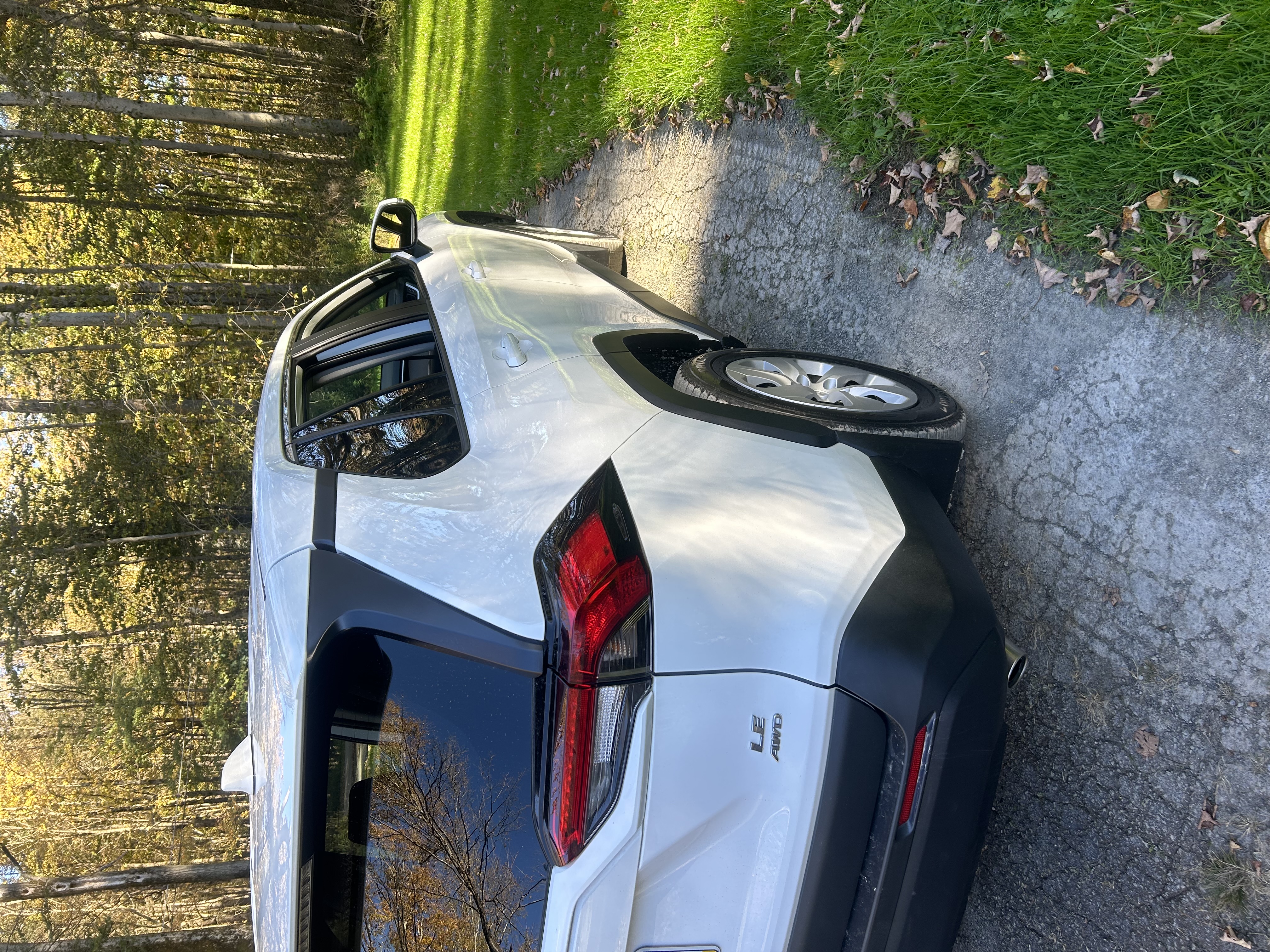 Used 2024 Toyota RAV4 LE AWD/4WD image 13