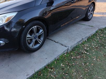 Used 2014 Ford Focus SE w/ SE Sport Package