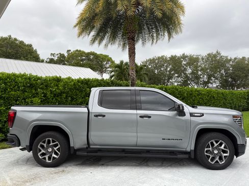 Used 2023 GMC Sierra 1500 SLT w/ SLT Premium Package image 1
