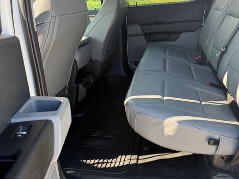 Used 2023 Ford F450 XL w/ XL Chrome Package image 8