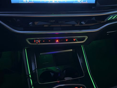 Used 2026 BMW X5 M60i image 8