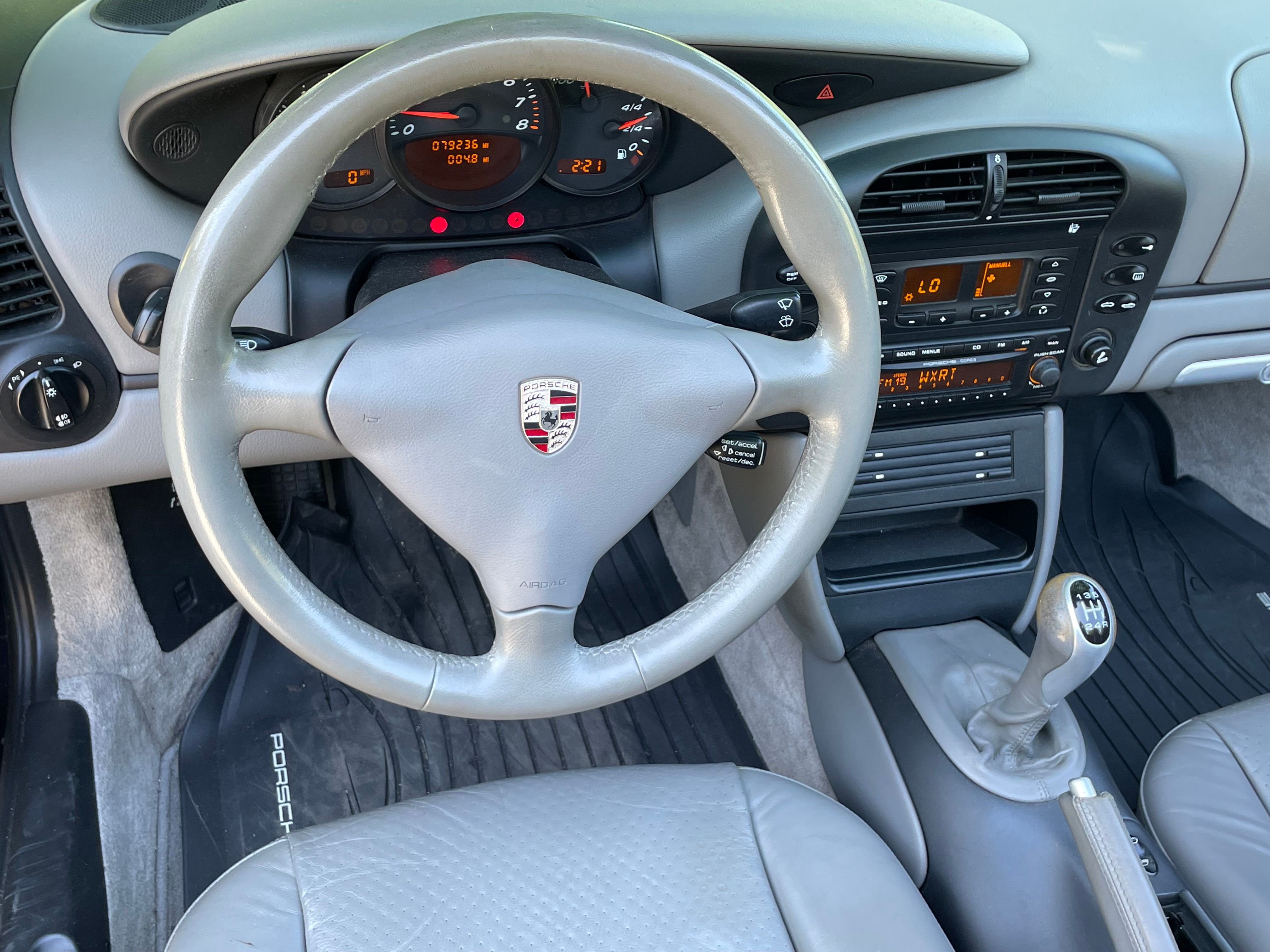 Used 2003 Porsche Boxster RWD image 10