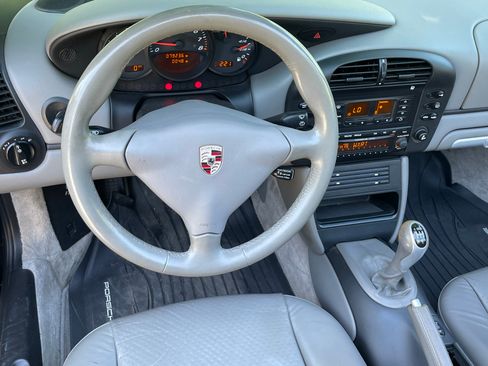 Used 2003 Porsche Boxster RWD image 10