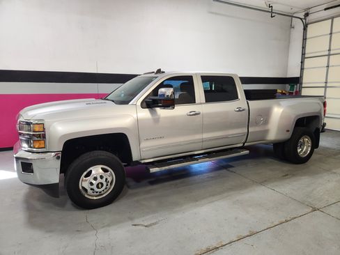 Used 2015 Chevrolet Silverado 3500 LTZ w/ Duramax Plus Package image 10
