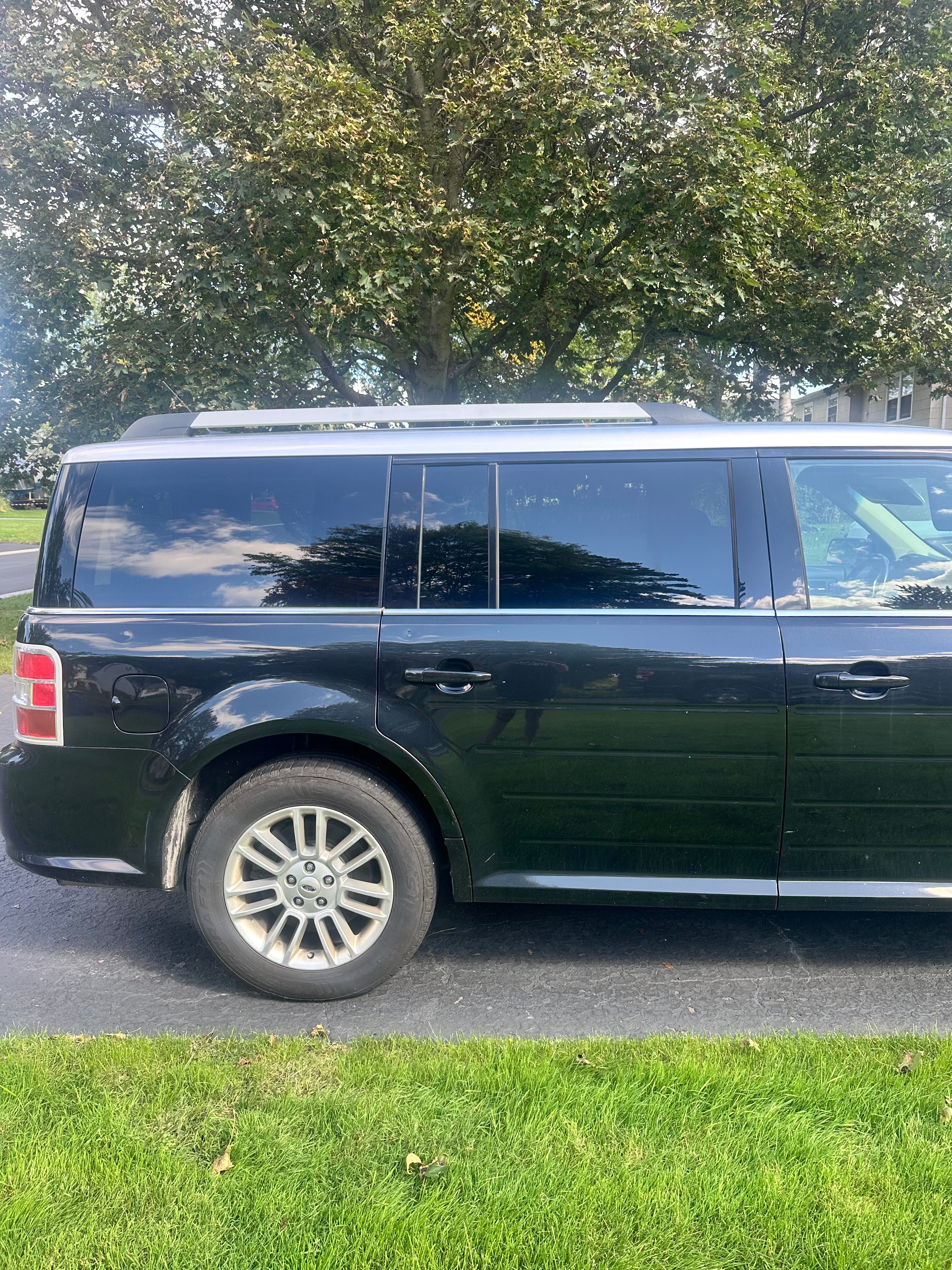 Used 2014 Ford Flex SEL w/ Equipment Group 202A FWD image 13