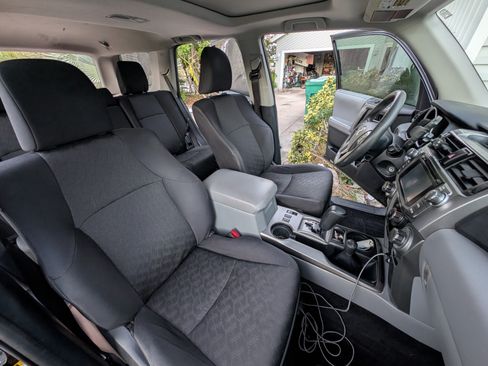 Used 2013 Toyota 4Runner Trail image 11