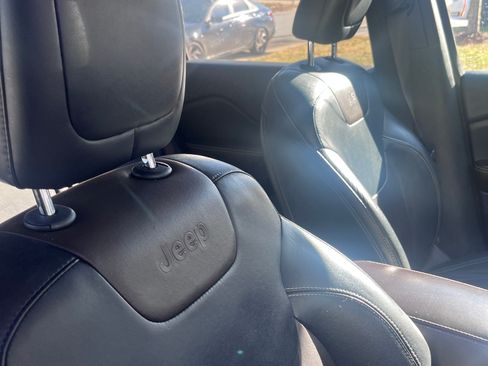 Used 2014 Jeep Cherokee Limited w/ Trailer Tow Group image 2