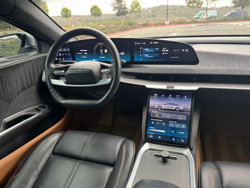 Used 2022 Lucid Air Grand Touring image 17