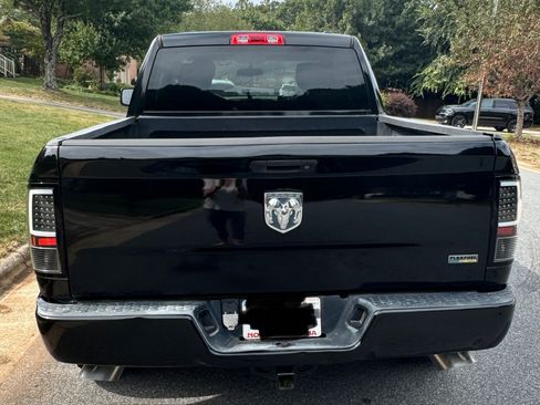 Used 2010 Dodge Ram 1500 Truck ST w/ ST Popular Equipment Group image 13