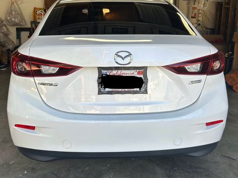 Used 2017 MAZDA MAZDA3 Sport image 1