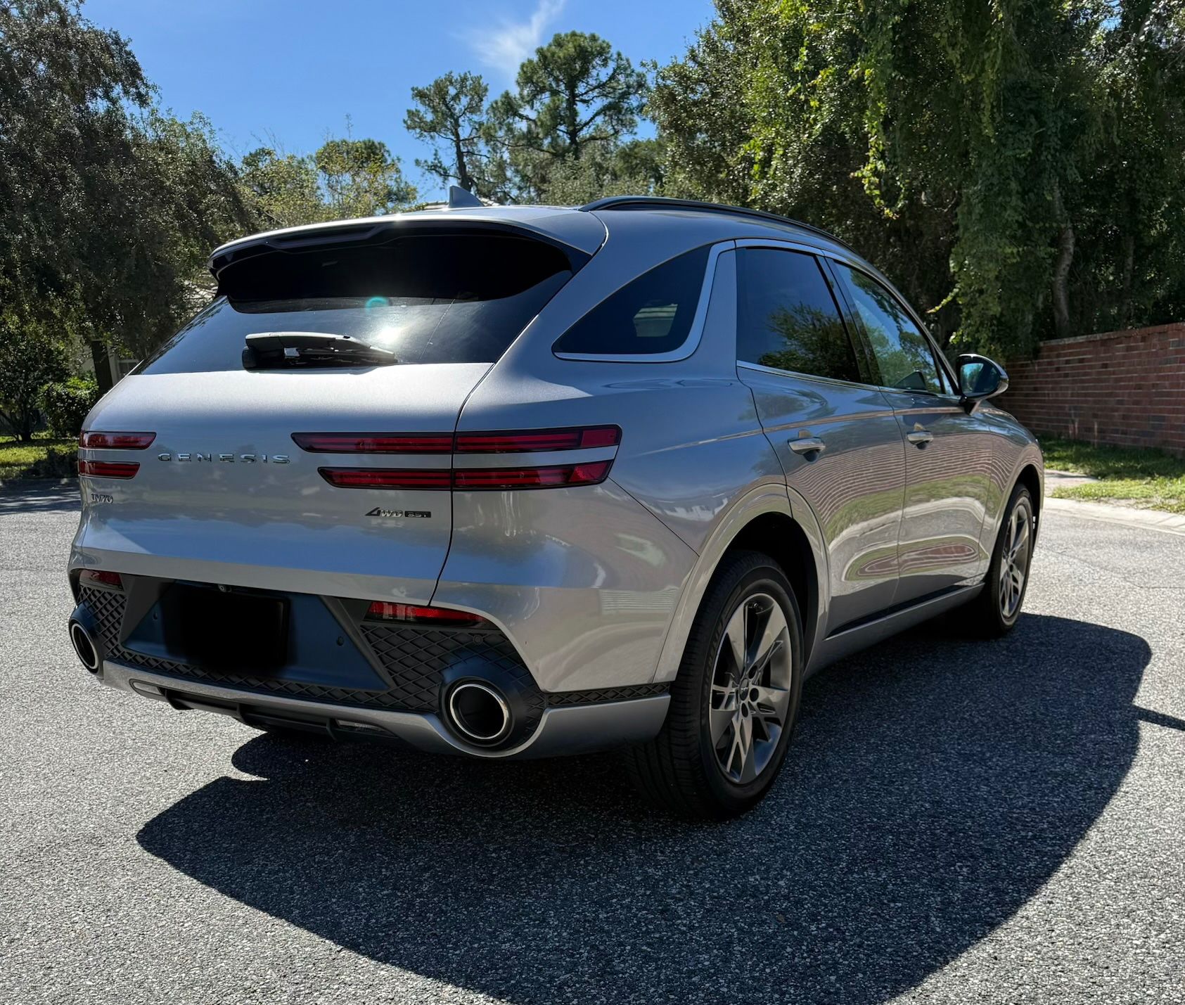 Used 2022 Genesis GV70 3.5T Sport AWD/4WD image 6