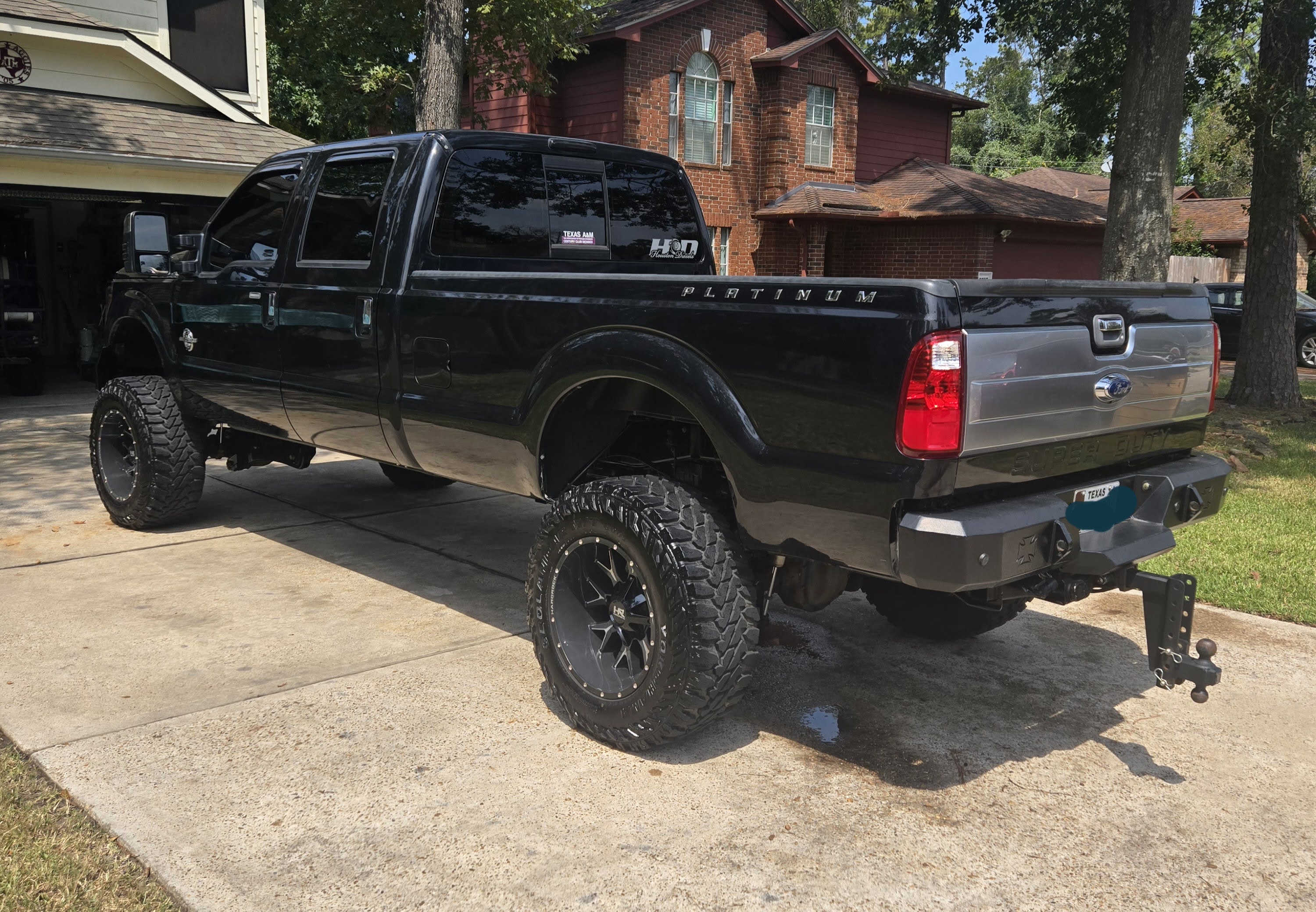 Used 2014 Ford F250 Platinum w/ FX4 Off-Road Package AWD/4WD image 6