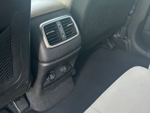 Used 2017 Kia Sorento LX w/ LX V6 Convenience Package FWD image 10