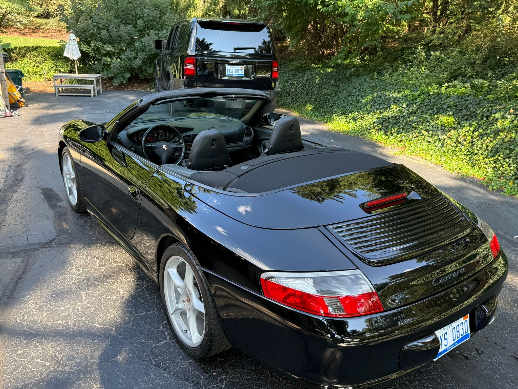 Used 2003 Porsche 911 Cabriolet image 18