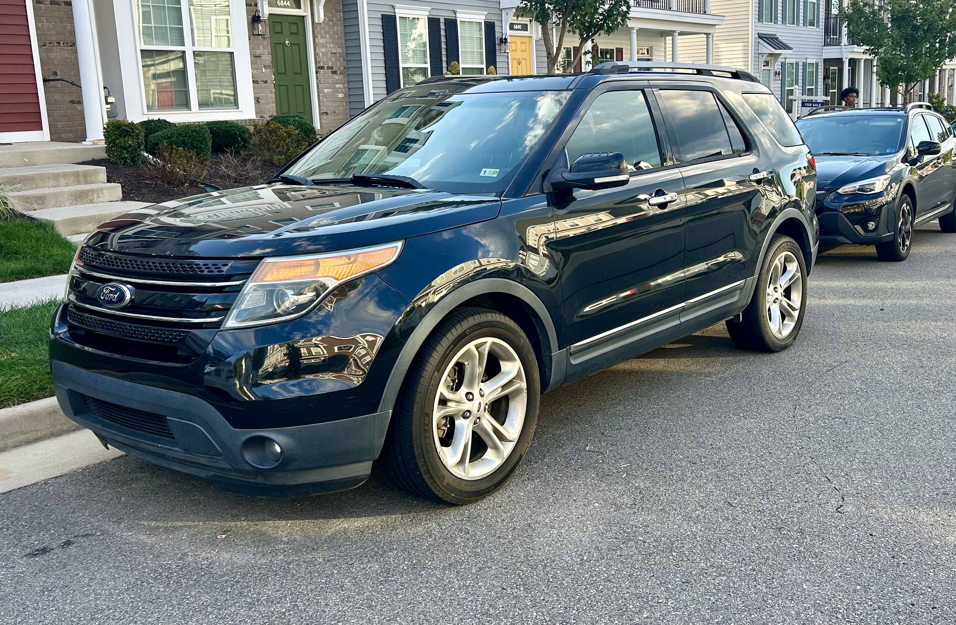 Used 2014 Ford Explorer Limited AWD/4WD image 1