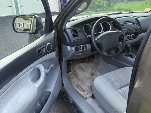 Used 2009 Toyota Tacoma 2WD Regular Cab image 13