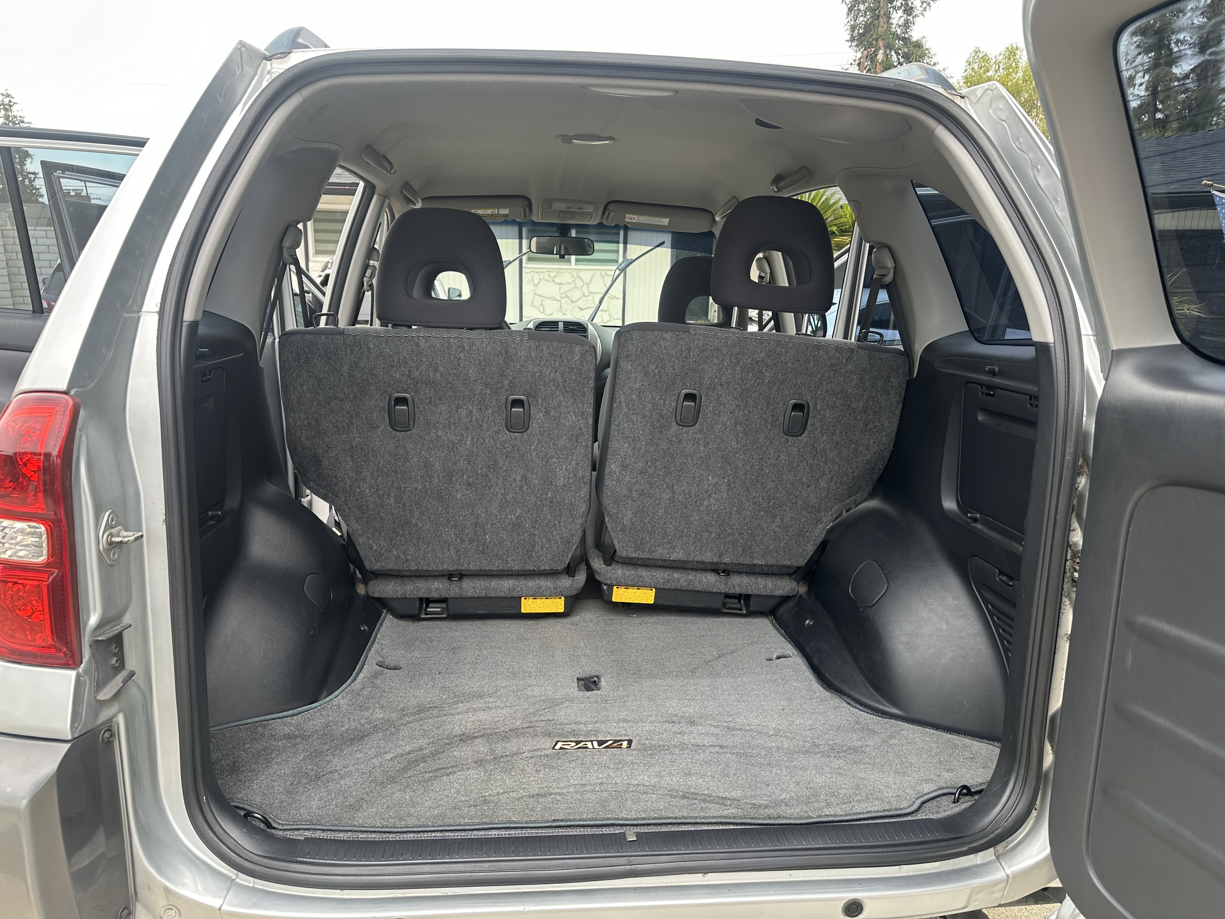 Used 2004 Toyota RAV4 2WD image 5