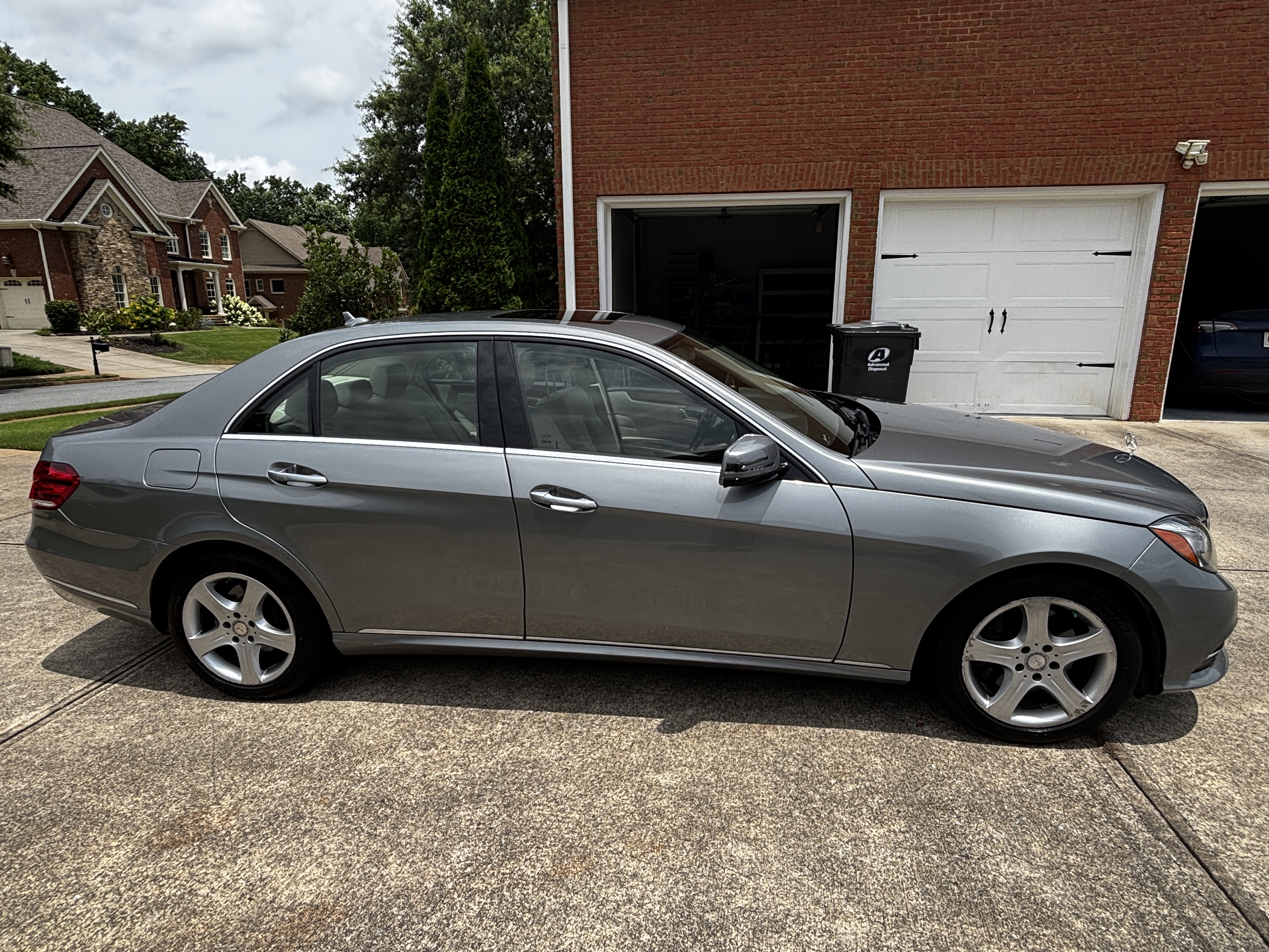 Used 2014 Mercedes-Benz E 350 Sedan image 8