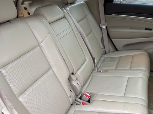 Used 2018 Jeep Grand Cherokee Overland image 12