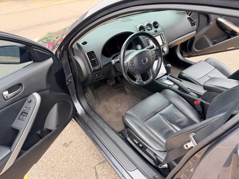 Used 2012 Nissan Altima 3.5 SR w/ Technology Pkg FWD image 22