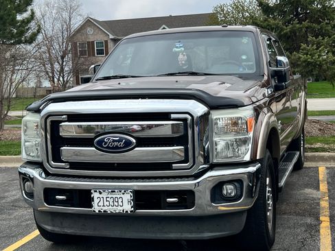 Used 2011 Ford F250 Lariat w/ Chrome Pkg image 6