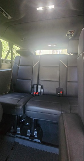 Used 2021 Cadillac Escalade ESV Premium Luxury w/ Performance Package AWD/4WD image 6
