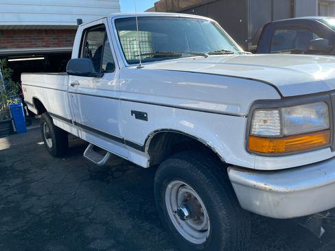 Used 1997 Ford F250 4x4 Regular Cab Heavy Duty image 21