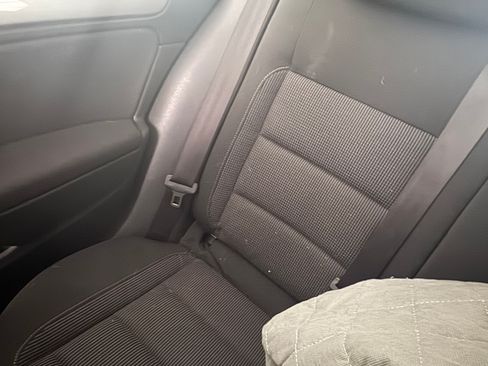 Used 2012 Volkswagen Golf TDI image 11