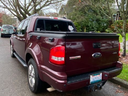 Used 2008 Ford Explorer Sport Trac Limited image 8