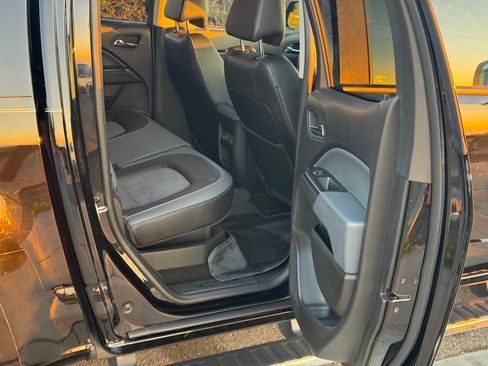 Used 2018 Chevrolet Colorado Z71 image 6