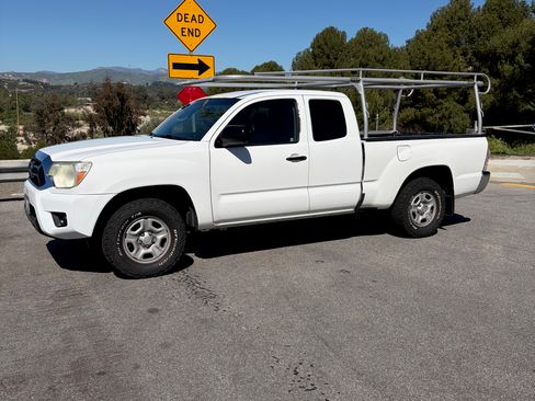 Used 2013 Toyota Tacoma 2WD Access Cab w/ SR5 Pkg image 5