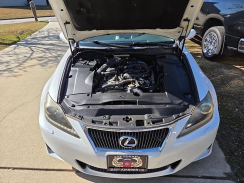 Used 2012 Lexus IS 350 image 20
