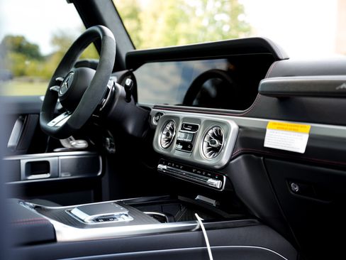 Used 2025 Mercedes-Benz G 63 AMG 4MATIC image 15