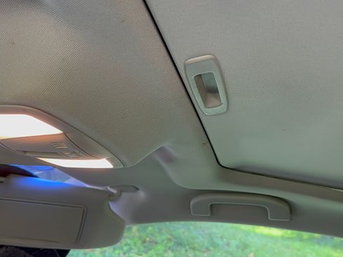 Used 2008 Nissan Altima 3.5 SE w/ Premium Pkg image 12