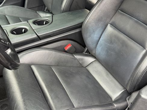 Used 2021 Porsche Taycan image 15