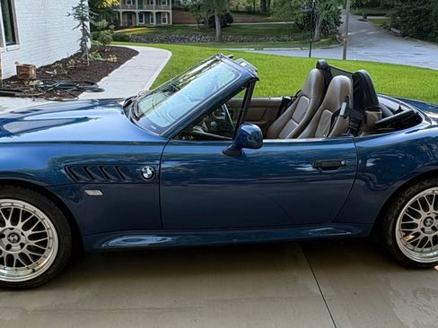 Used 2001 BMW Z3 3.0i RWD image 10