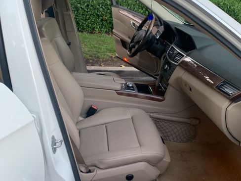 Used 2012 Mercedes-Benz E 350 Sedan image 9