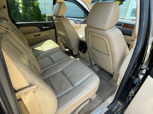 Used 2008 Chevrolet Avalanche LTZ w/ LTZ Preferred Equipment Group image 11