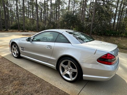 Used 2009 Mercedes-Benz SL 550 image 5