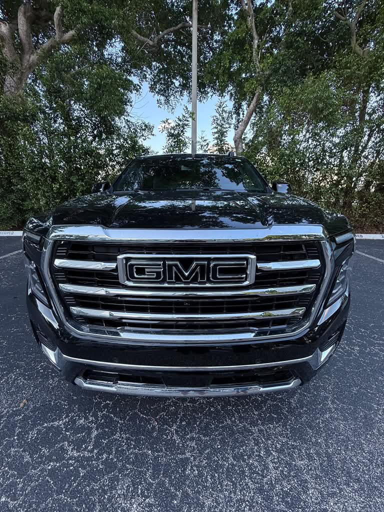 Used 2026 GMC Yukon XL Elevation w/ LPO, Elevation Black Package RWD image 14