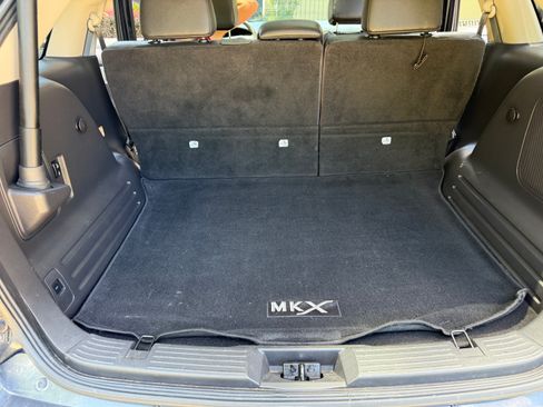 Used 2014 Lincoln MKX AWD w/ Equipment Group 102A image 9
