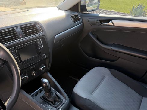 Used 2018 Volkswagen Jetta S FWD image 15