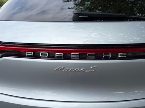 Used 2021 Porsche Macan S AWD/4WD image 4