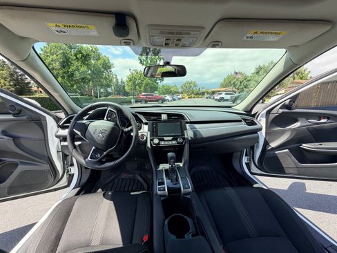 Used 2018 Honda Civic EX image 10