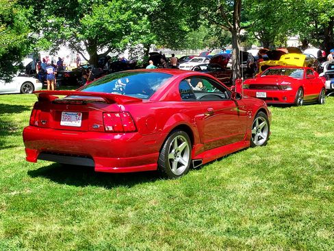 Used 2003 Ford Mustang Cobra image 2