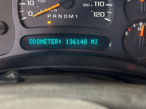 Used 2006 Chevrolet Silverado 3500 LT w/ Heavy-Duty Power Package image 11