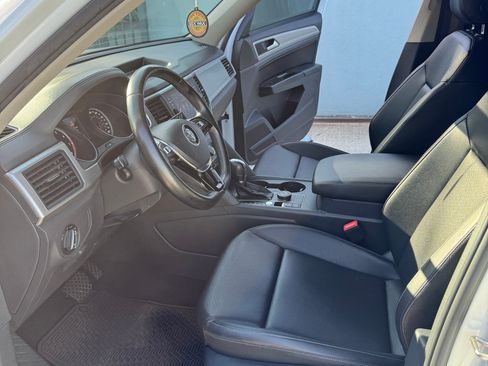 Used 2018 Volkswagen Atlas SE image 12