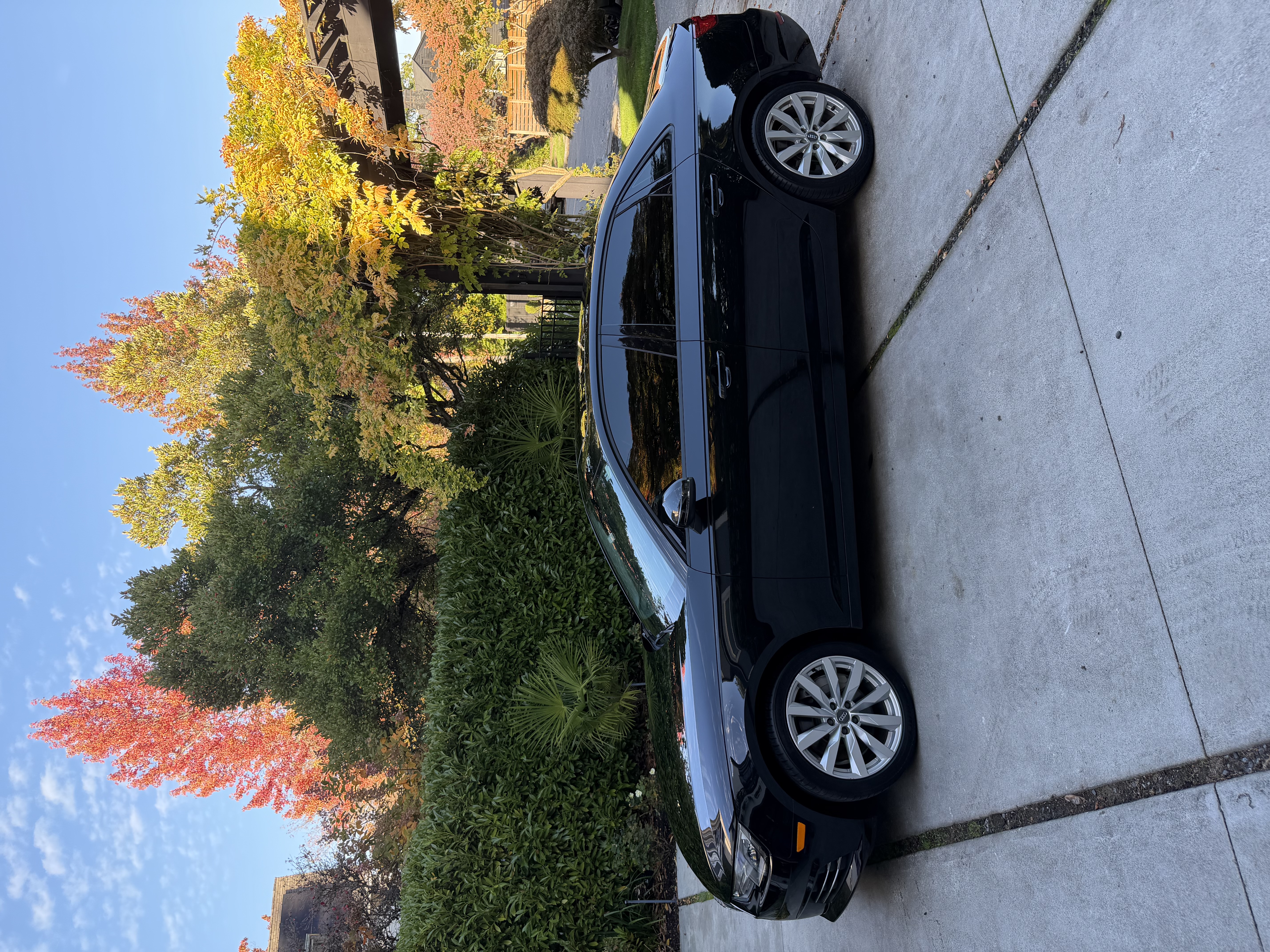 Used 2017 Audi A4 2.0T Premium w/ Convenience Package FWD image 8